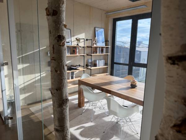 Helle & moderne Büroräume in kreativer Bürogemeinschaft in — Bild 3