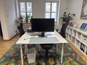 2–3 Arbeitsplätze im schönen Büro am Senefelderplatz (Prenzlauer Berg) zu vermieten