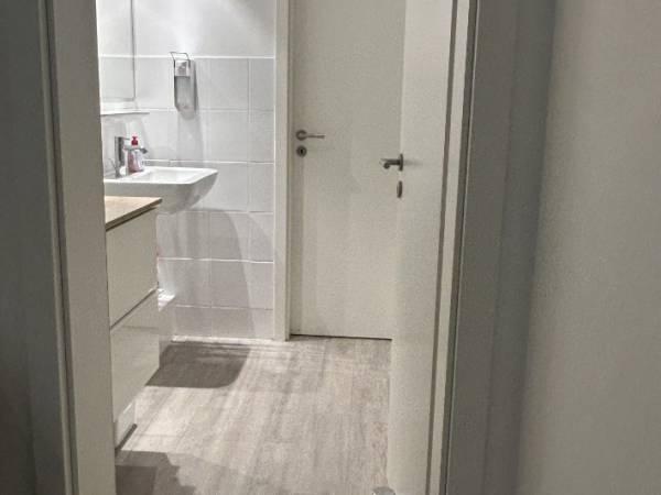 Abschließbares Büro in Köln (Neustadt-Süd) – Modernes Büro in sympathischer Bürogemeinschaft in Köln-Neustadt-Süd — Bild 7