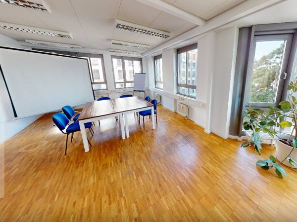 Helle Büroräume in Bürogemeinschaft in Dresden-Innere Altstadt — Bild 1