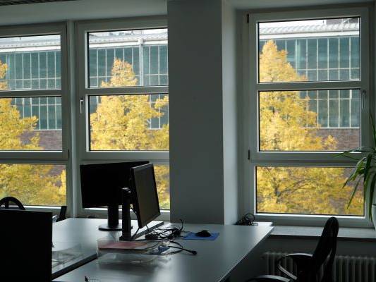 Abschließbares Büro in Berlin (Mitte) – Moderne Büroräume in professioneller Bürogemeinschaft in Berlin-Mitte — Bild 1