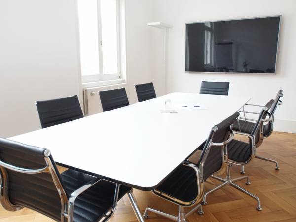 Zentrale Bürogemeinschaft im Heusteigviertel, Stuttgart — Bild 3