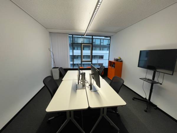 Büro & Meetingraum in Stuttgart Stadtmitte - flexibel buchbar — Bild 1