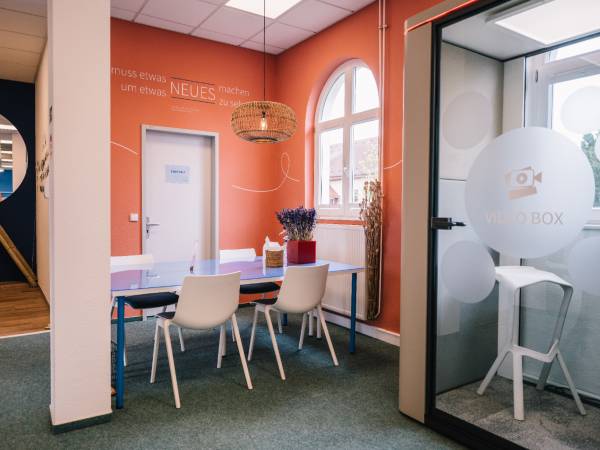 Moderne Büros und flexible Arbeitsplätze im Quartier Hornbach — Bild 8