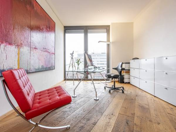 Arbeitsplätze und Coworking in der renommierten Geschäftsadresse — Bild 3