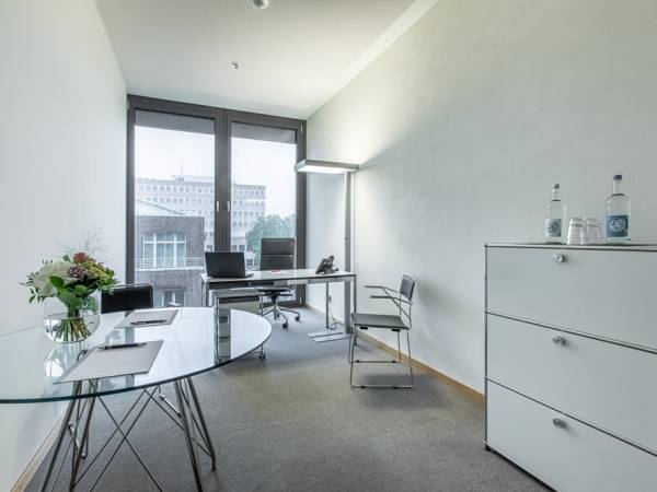 Arbeitsplätze und Coworking in der renommierten Geschäftsadresse — Bild 2
