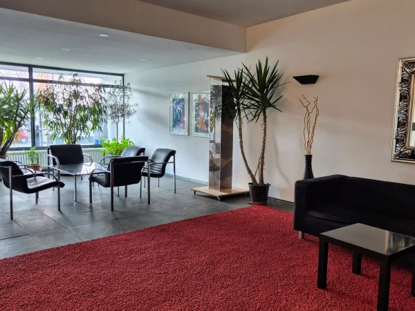 Schreibtischplatz in Nürnberg (Maiach) – Professionelle Bürogemeinschaft in Nürnberg-Maiach mit Kanalblick — Bild 7