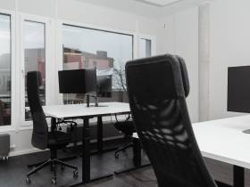 Helles, voll ausgestattetes Büro zur Untermiete mitten in Hamburg