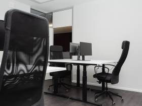 Helles, voll ausgestattetes Büro zur Untermiete mitten in Hamburg