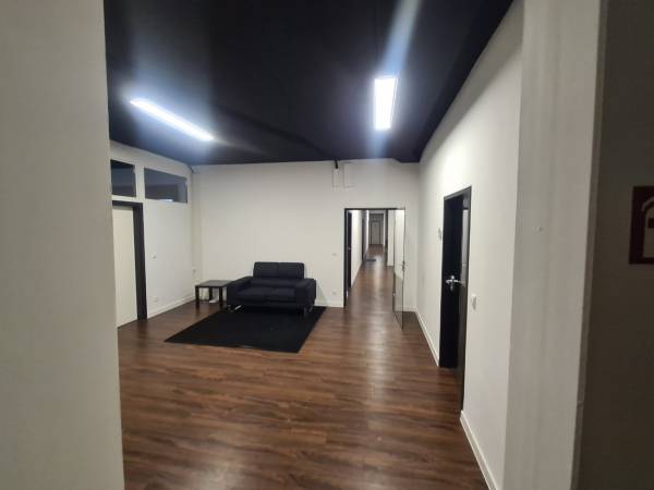 Moderne Bürogemeinschaft mit privaten Büros in Karlsfeld — Bild 5