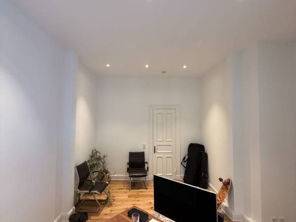 Abschließbares Büro in Hamburg (Neustadt) – Hamburg-Innenstadt: Stilvolles Altbau-Büro in den Colonnaden — Bild 1