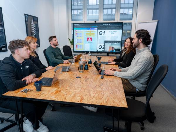 Arbeitsplatz oder Büroraum in Startup.Hub. Stuttgart mieten — Bild 1