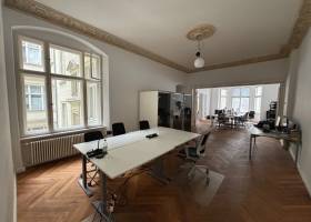 Schreibtischplätze 1