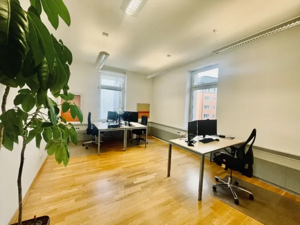 Bürofläche in München (Ludwigsvorstadt-Isarvorstadt) – Helle Büroräume in repräsentativer Bürogemeinschaft — Bild 3