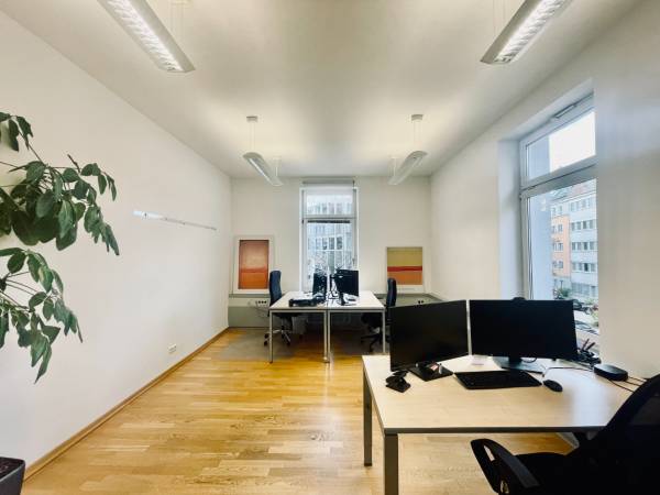 Helle Büroräume im Altbau in München-Ludwigsvorstadt — Bild 8