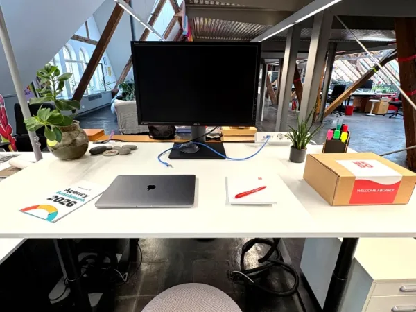 Bürofläche in Berlin (Mitte) – Kreative Bürogemeinschaft auf Galerieflächen in Berlin-Mitte — Bild 1