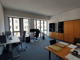 Modernes Büro in Bad Cannstatt zum Vermieten