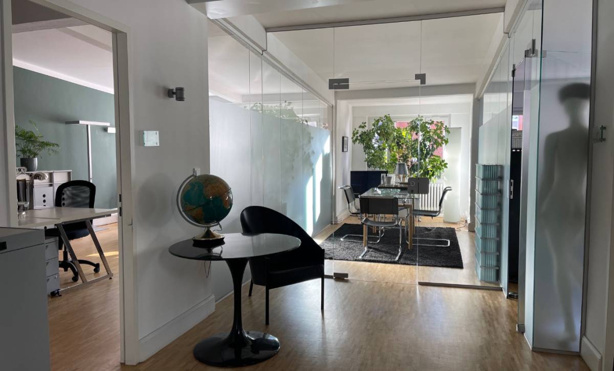 Sonnige Bürogemeinschaft im Kontorhaus in Hamburg-Altstadt