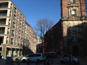 Sonniges Büro zwischen Speicherstadt und City