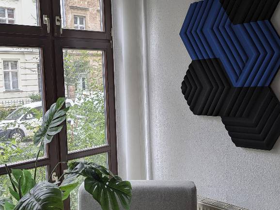 Heller Arbeitsplatz in Bürogemeinschaft in Potsdam — Bild 3