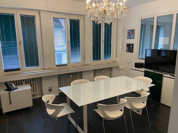 Abschließbares Büro in Köln (Ehrenfeld) – Moderner Büroraum in professioneller Bürogemeinschaft in Köln — Bild 5