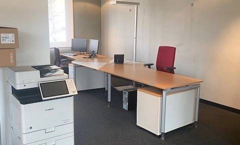 Zentrale Bürogemeinschaft in Erlangen-Sieglitzhof