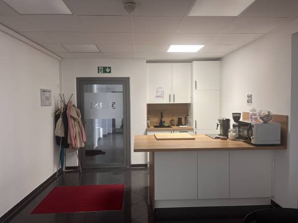 Voll ausgestattete Bürogemeinschaft in Frankfurt am Main Innenstadt — Bild 4