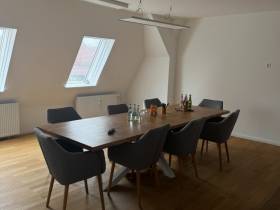 Möblierter Büroraum repräsentativer Altbau im Nikolaiviertel