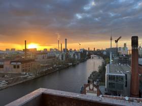 Penthouse-Büro mit Spree-Blick & Fernsehturm