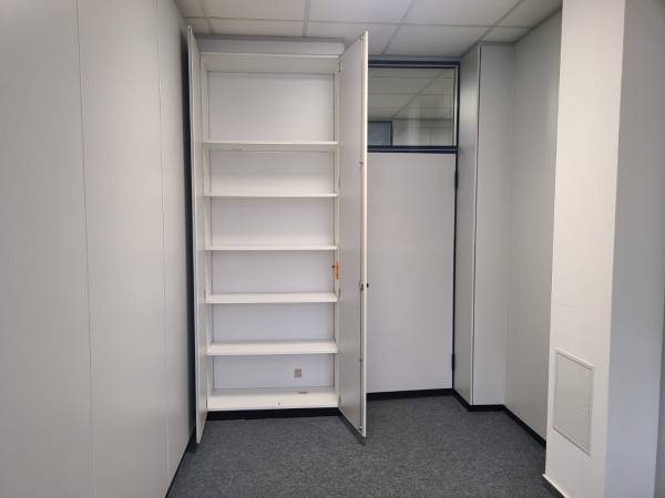 Abschließbares Büro in Hamburg (Lokstedt) – Renovierte Bürogemeinschaft mit Garten in Lokstedt, Hamburg — Bild 4