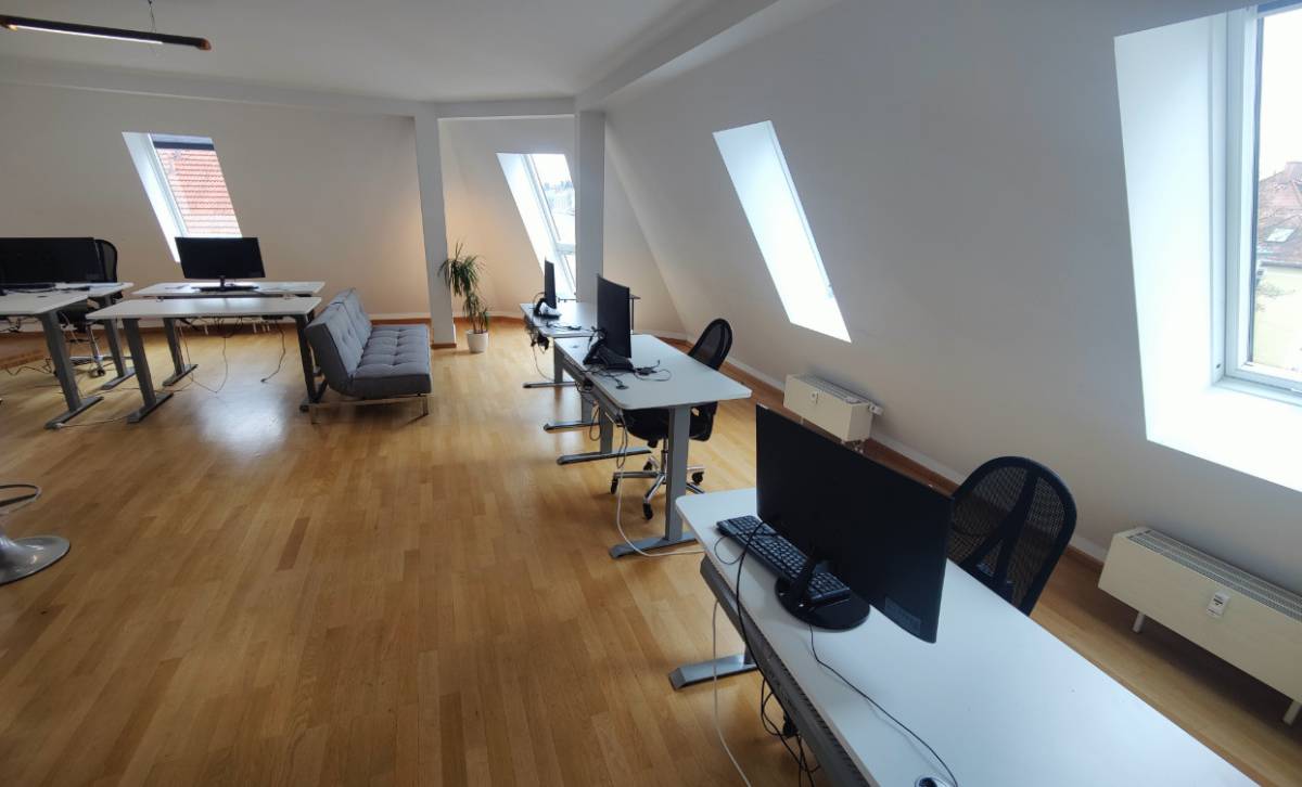 Fix Desk