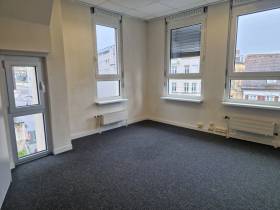 Heller Büroraum in kreativem nachhaltigem Ambiente Stuttgart