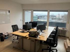 Abschließbares Büro