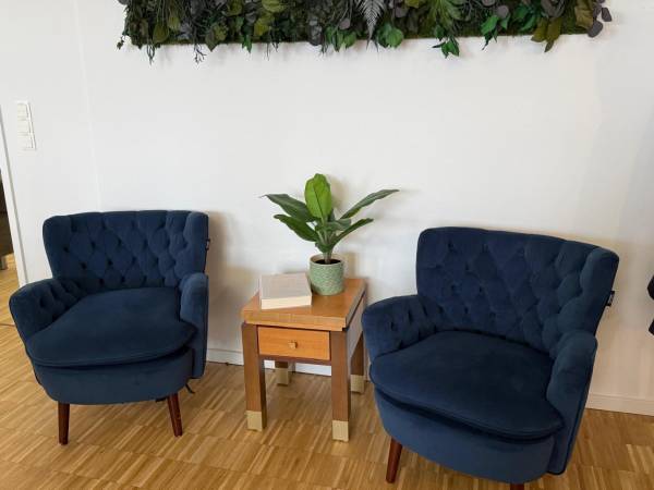 Schreibtischplatz in Berlin (Kreuzberg) – Lichtdurchflutetes Altbau-Büro in Bürogemeinschaft in Berlin-Kreuzberg — Bild 3