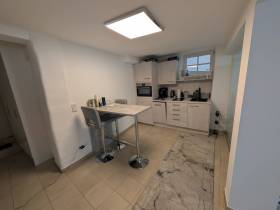 Büro und Besprechungsraum mit Vollausstattung inkl. Küche und  Dusche