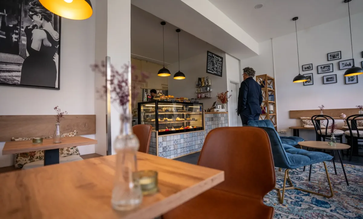 CAFE