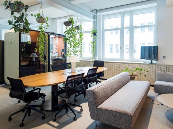 Abschließbares Büro in Berlin (Mitte) – Moderne Büroflächen und Coworking Space in Berlin-Mitte — Bild 3