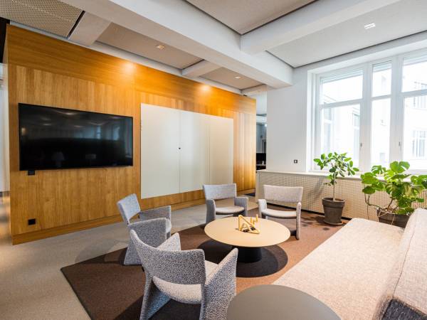 Abschließbares Büro in Berlin (Mitte) – Moderne Büroflächen und Coworking Space in Berlin-Mitte — Bild 5