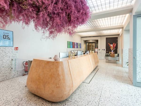 Abschließbares Büro in Berlin (Mitte) – Moderne Büroflächen und Coworking Space in Berlin-Mitte — Bild 1