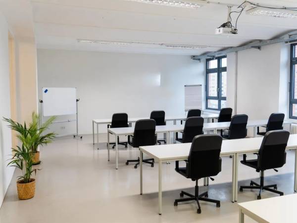 Abschließbares Büro in Berlin (Moabit) – Private Plug-and-Play Office-Suite in Berlin-Moabit, EuropaCity — Bild 4