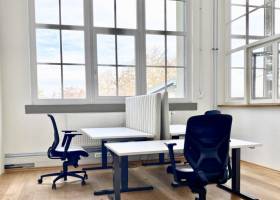Büro mit 3 Arbeitsplätzen
