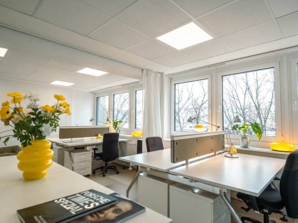 Flexible Event-, Workshop- & Bürofläche in Hamburg Ottensen — Bild 1