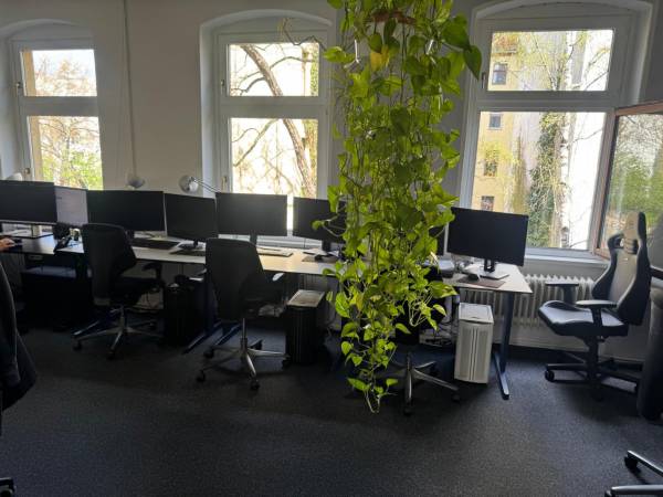 Schreibtischplatz in Berlin (Kreuzberg) – Helle & freundliche Bürogemeinschaft in Berlin-Kreuzberg — Bild 4