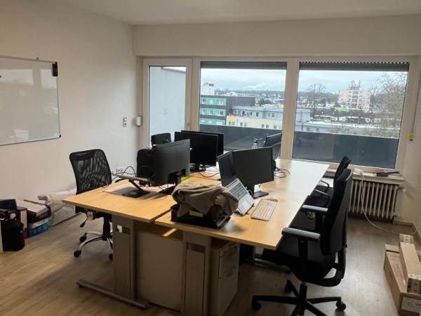 Helle Büroräume und flexible Arbeitsplätze in Leverkusen-Opladen — Bild 4
