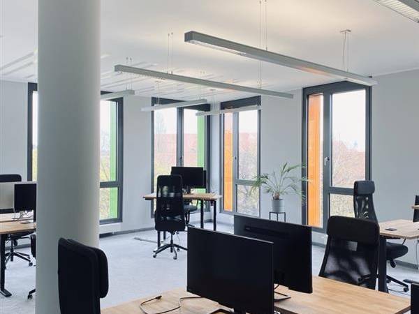 Bürofläche in München (Ramersdorf-Perlach) – Helles Eckbüro in professioneller Bürogemeinschaft in — Bild 2