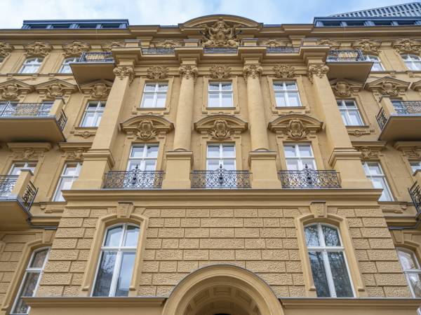 Prestigeträchtige Büros & Coworking im Jugendstil in — Bild 1