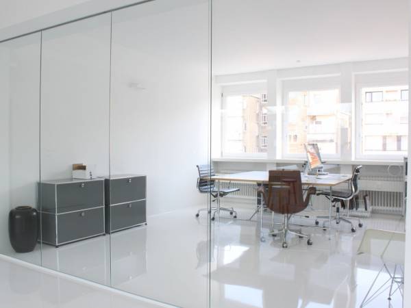Flexible Büroflächen in kreativer Bürogemeinschaft in Stuttgart-Mitte — Bild 2
