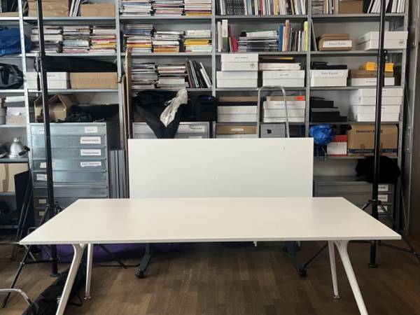 Abschließbares Büro in Berlin (Prenzlauer Berg) – Zwei Arbeitsplätze in heller Kreativagentur in Berlin Mitte / Prenzlauer Berg zu vermieten — Bild 5