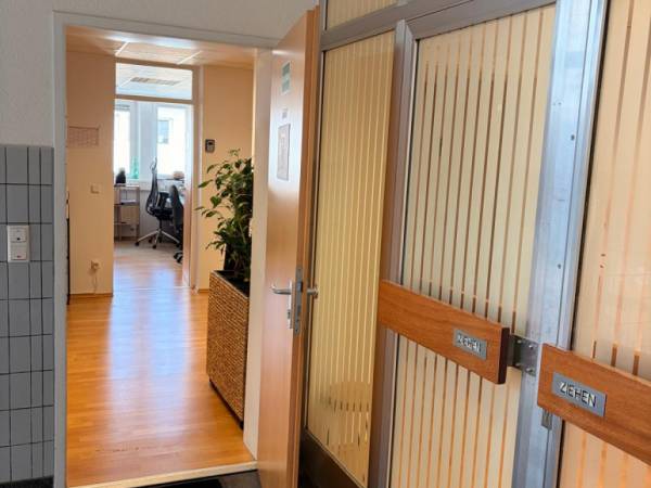 Professionelle Bürogemeinschaft in Saarbrücken-Malstatt — Bild 6