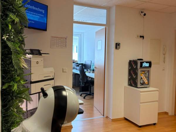 Professionelle Bürogemeinschaft in Saarbrücken-Malstatt — Bild 2
